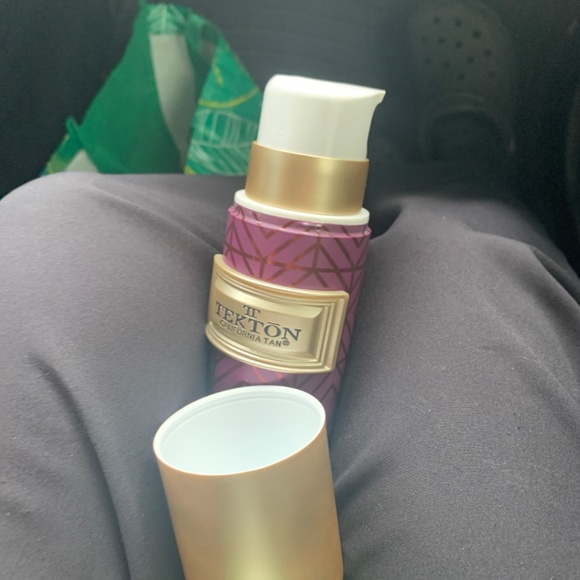 Tanning Lotion - Picture 2 of 2